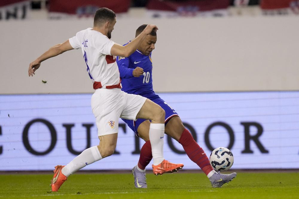 格林35+5火箭险胜森林狼 申京24+13爱德华兹空砍.